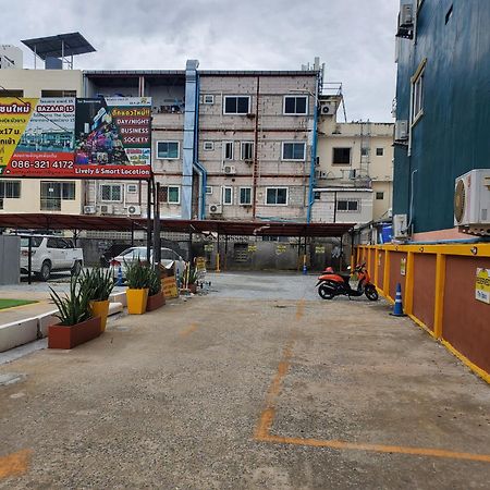 Отель The Pattaya Sports Hub Экстерьер фото